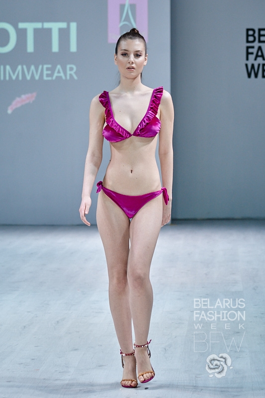 Totti swimwear top